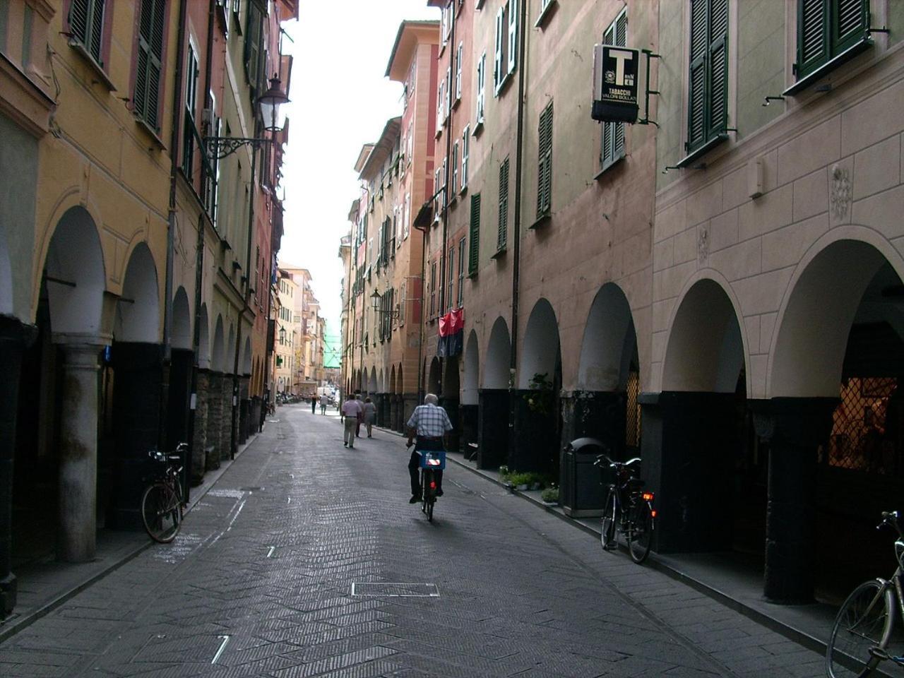 Vista Sul Carruggio, Centro Storico Di Chiavari Ngoại thất bức ảnh